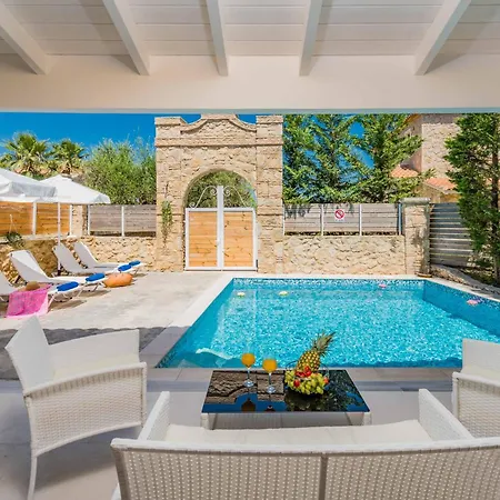 Lefki Sofita Villa